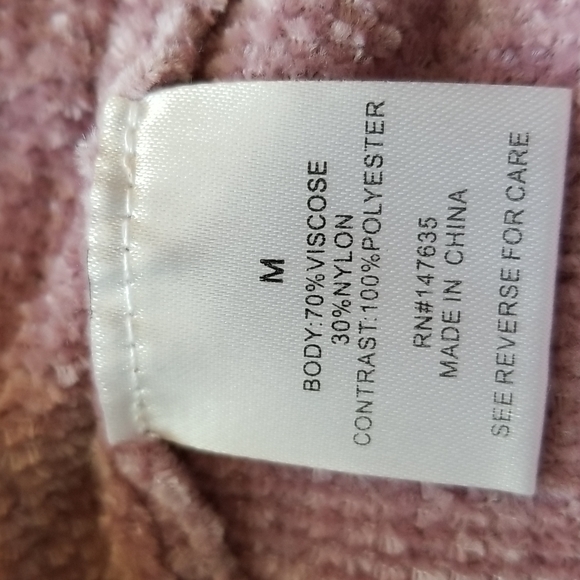 NWT Romeo & Juliete Couture Sweater Sz M NWT - Picture 7 of 8